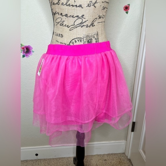 Spirit Halloween Neon Pink TuTu Skirt in Size L/Xl - Picture 7 of 8